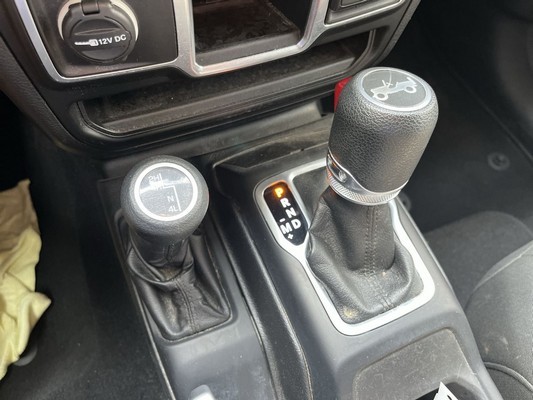 2018 Jeep Wrangler - photo 16