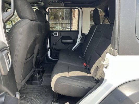 2018 Jeep Wrangler - photo 22