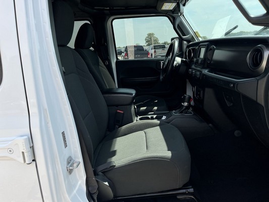 2018 Jeep Wrangler - photo 24