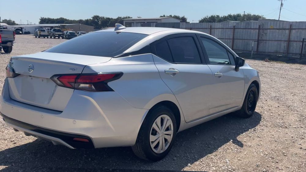 2021 Nissan VERSA SV - photo 5