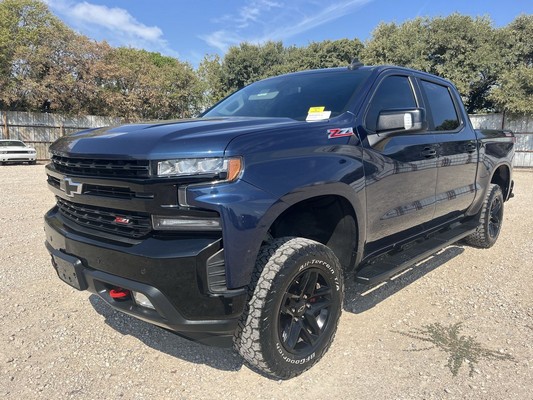 2020 Chevrolet Silverado - photo 1