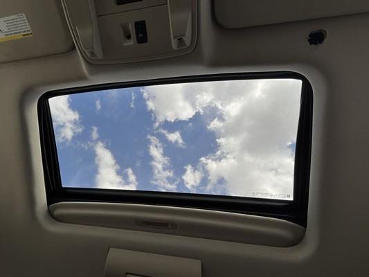 2016 Chevrolet Suburban - photo 17