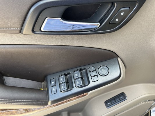 2016 Chevrolet Suburban - photo 22