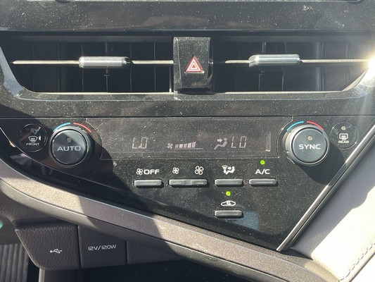 2022 Toyota Camry - photo 13