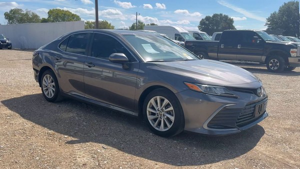 2022 Toyota Camry - photo 7