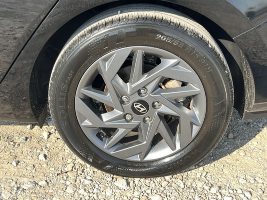 2024 Hyundai Elantra - photo 19