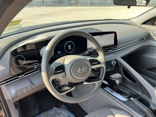 2024 Hyundai Elantra - photo 21