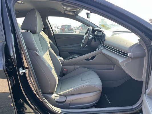 2024 Hyundai Elantra - photo 24