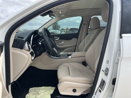 2021 Mercedes-Benz GLC 300 - photo 17
