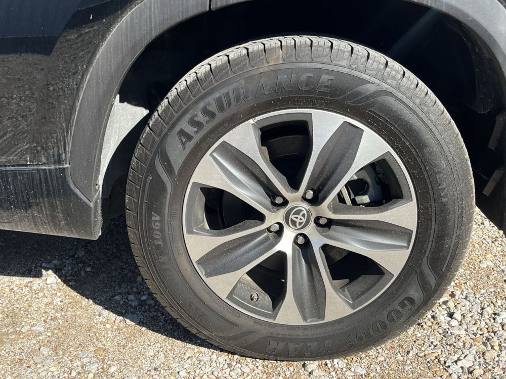 2020 Toyota HIGHLANDER XLE - photo 18