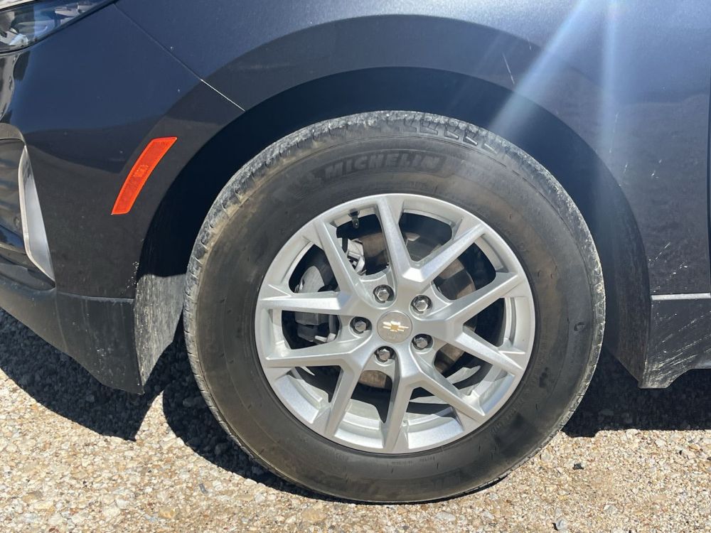 2023 Chevrolet EQUINOX LT - photo 17