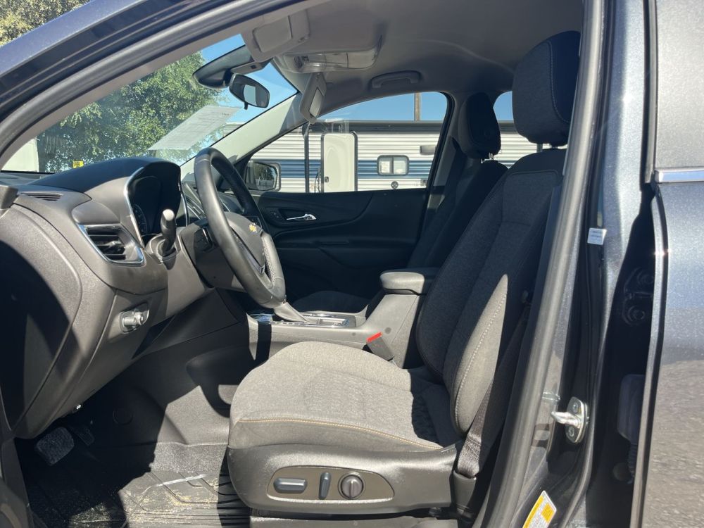 2023 Chevrolet EQUINOX LT - photo 19