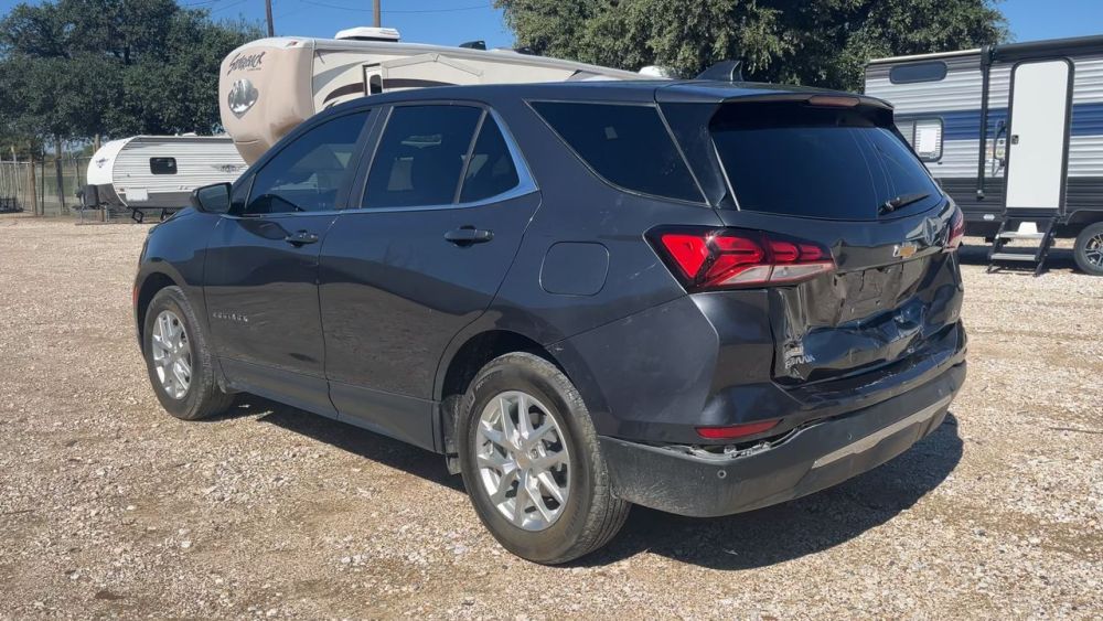 2023 Chevrolet EQUINOX LT - photo 3