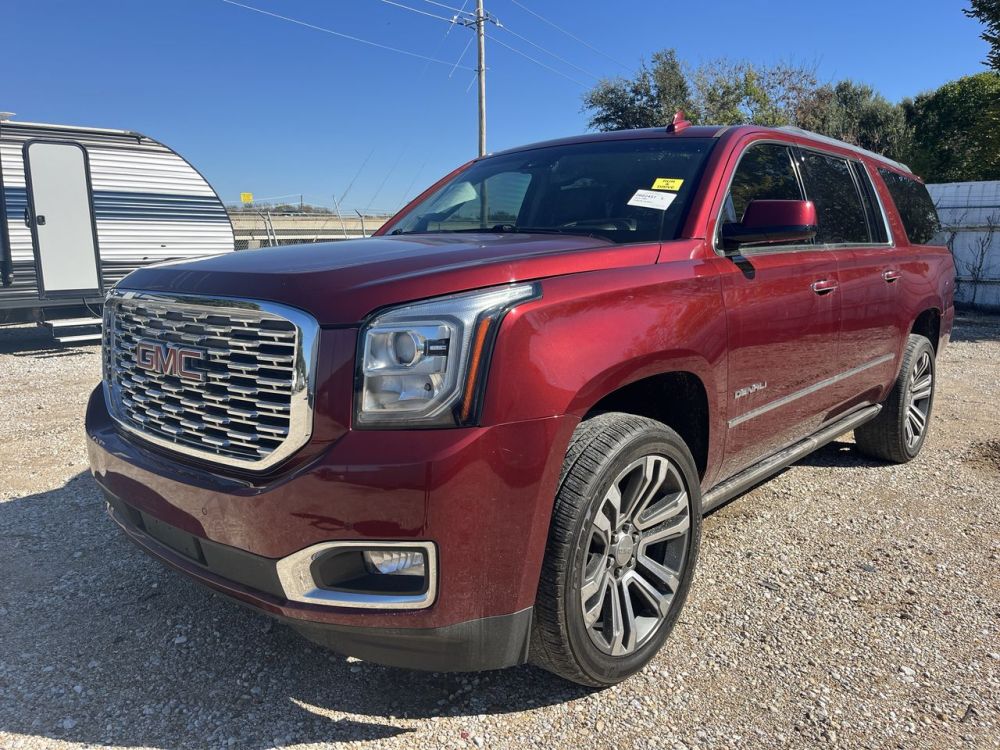 2020 GMC YUKON DENALI - photo 1