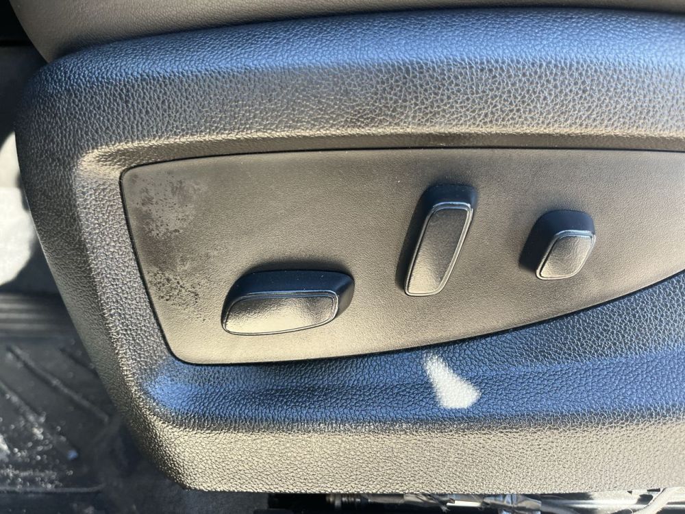 2020 GMC YUKON DENALI - photo 23