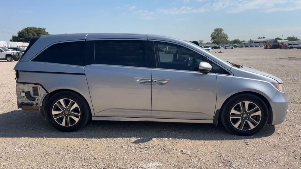 2016 Honda ODYSSEY TOURING - photo 6