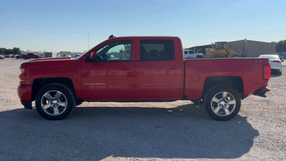 2018 Chevrolet 1500 CREW 4X4 LT - photo 2