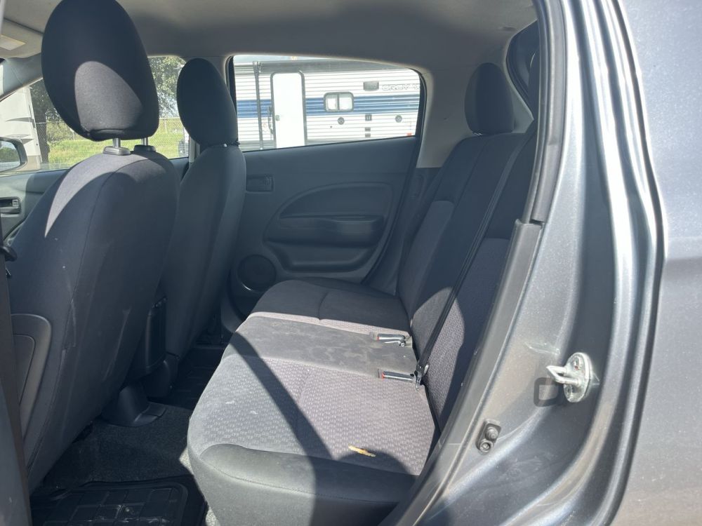 2019 Mitsubishi MIRAGE ES - photo 19