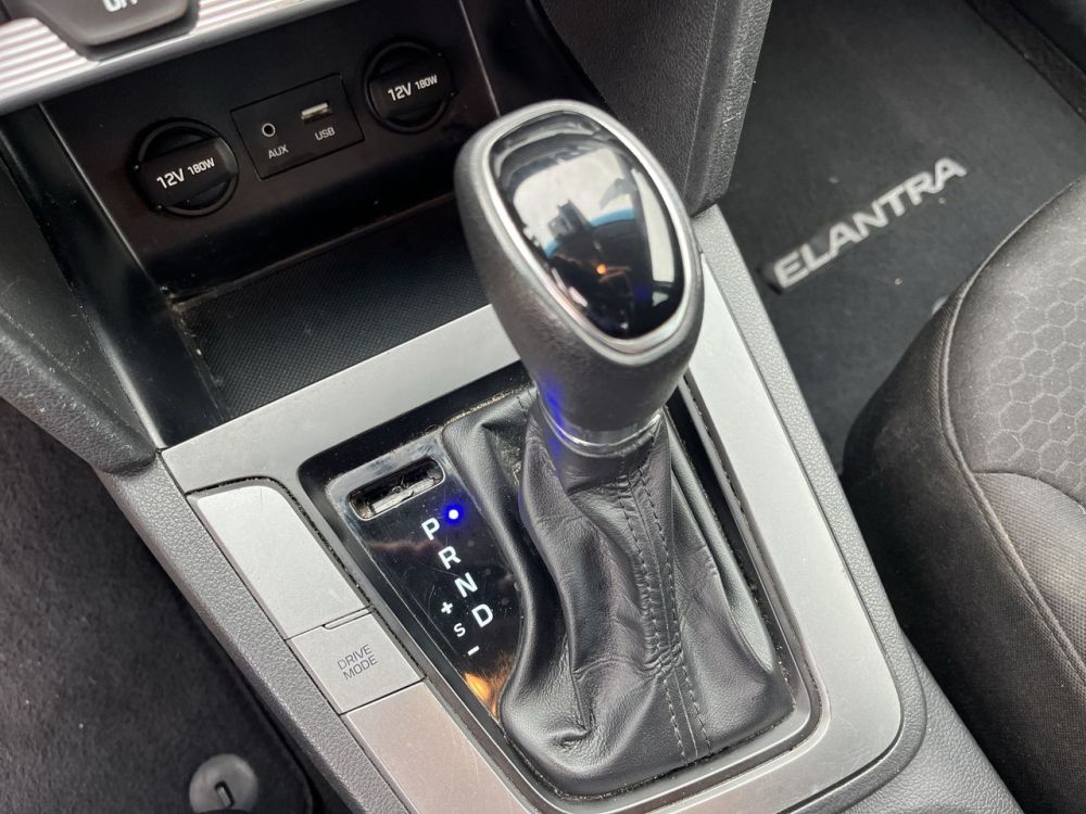2020 Hyundai ELANTRA SE - photo 16