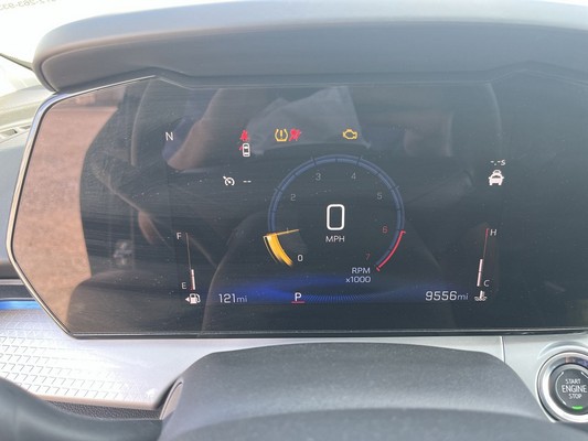 2025 Chevrolet TRAX FWD LT - photo 10
