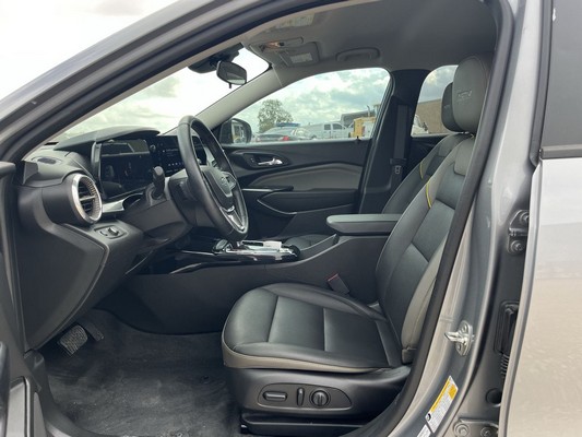 2026 Chevrolet TRAX ACTIV - photo 17