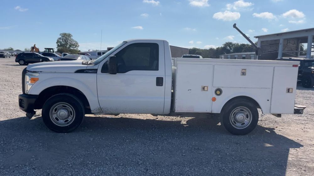 2013 Ford F250 - photo 2