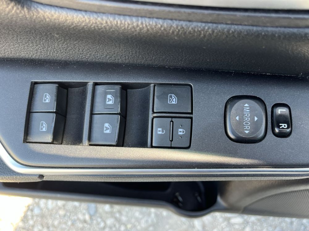 2016 Toyota CAMRY SPECIAL EDITION - photo 21