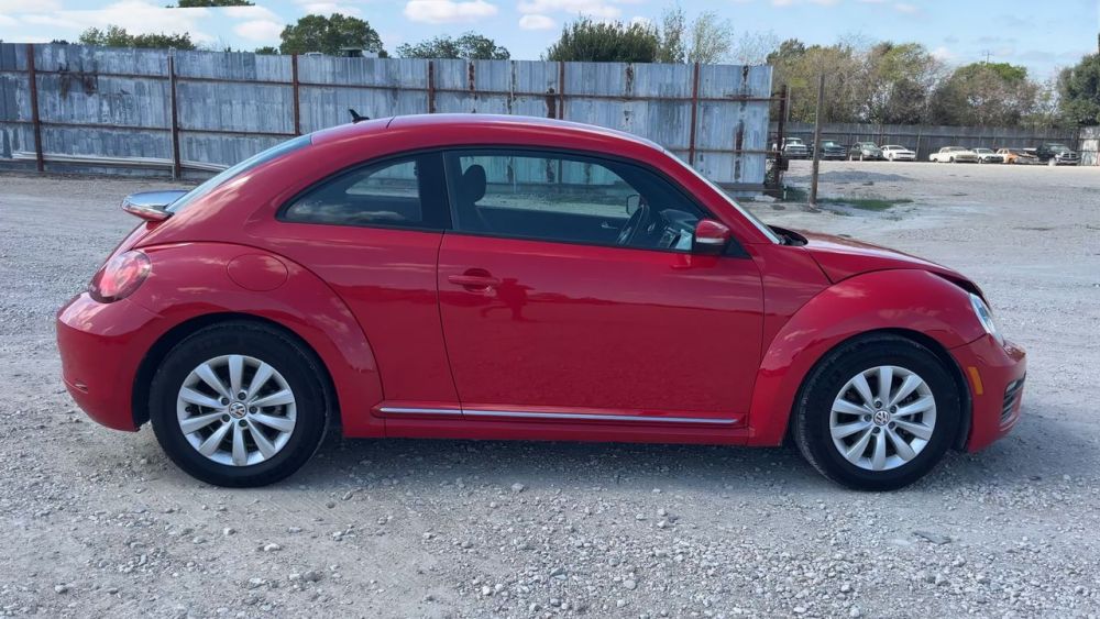 2019 Volkswagen BEETLE S - photo 6