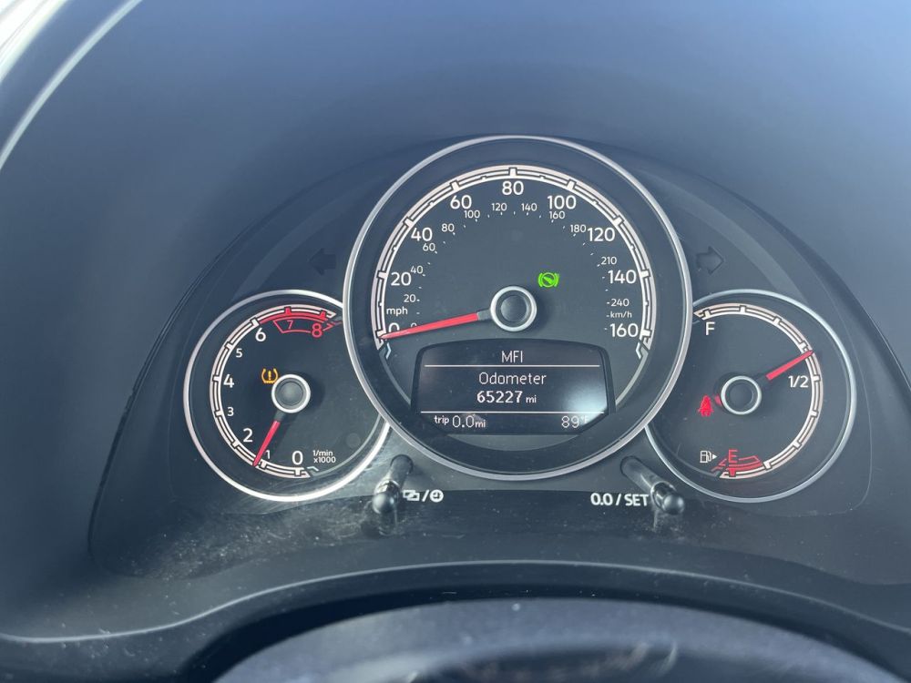 2019 Volkswagen BEETLE S - photo 9