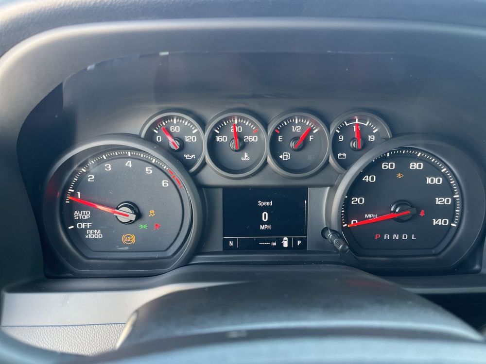 2025 Chevrolet Silverado - photo 11