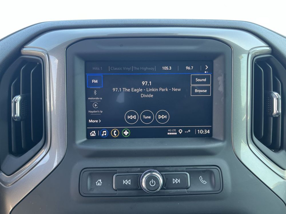 2025 Chevrolet Silverado - photo 12