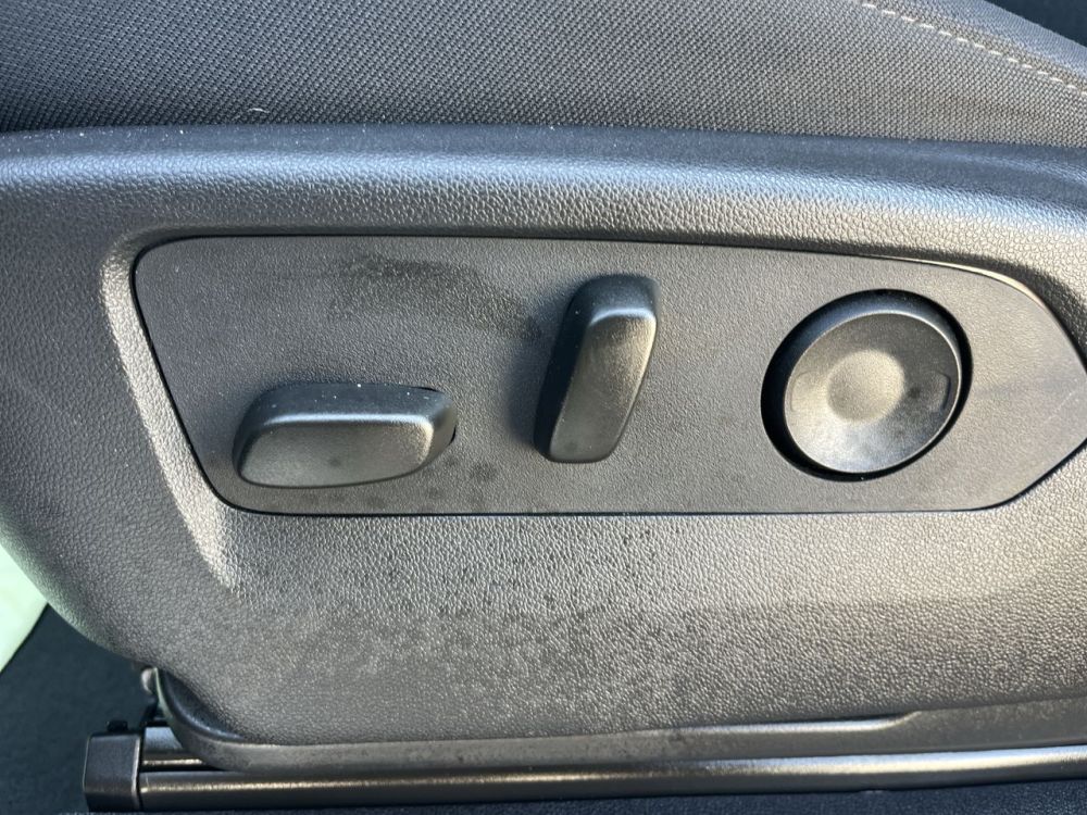 2025 Chevrolet Silverado - photo 23
