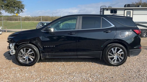 2023 Chevrolet EQUINOX LT - photo 2