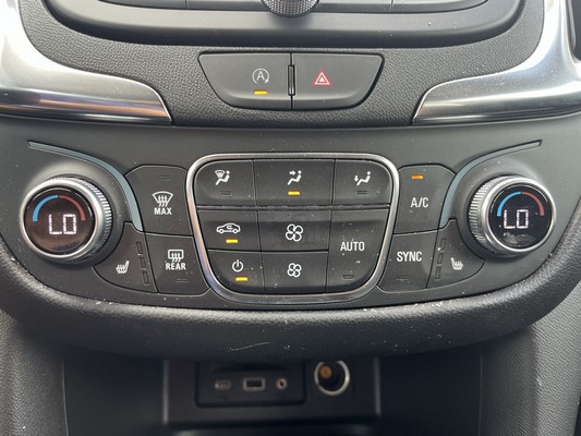 2023 Chevrolet EQUINOX LT - photo 17