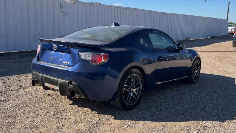 2013 Toyota SCION FR-S BASE - photo 5