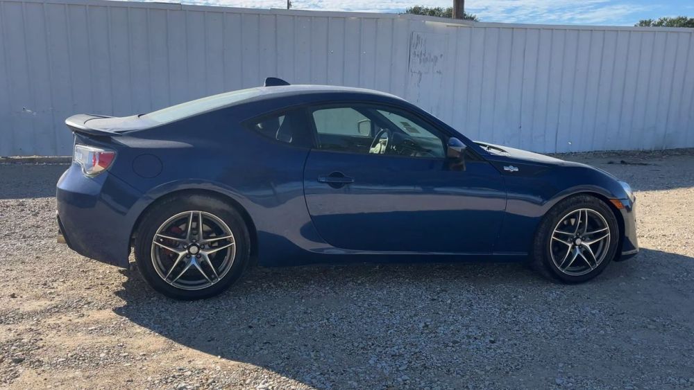 2013 Toyota SCION FR-S BASE - photo 6