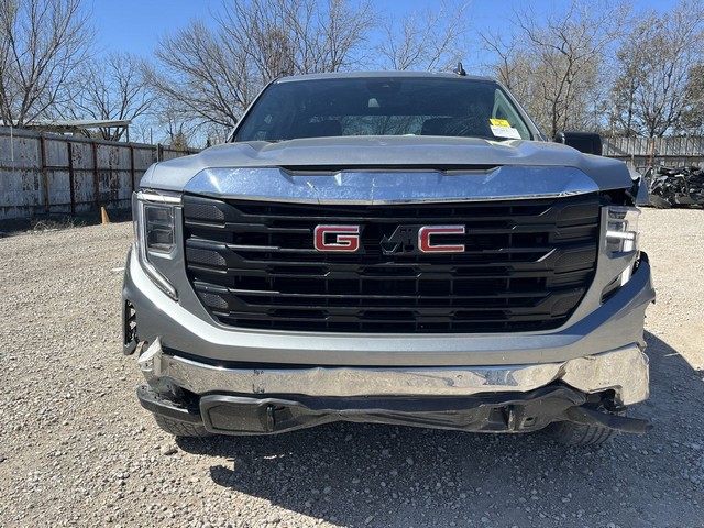 2024 GMC Sierra - photo 8