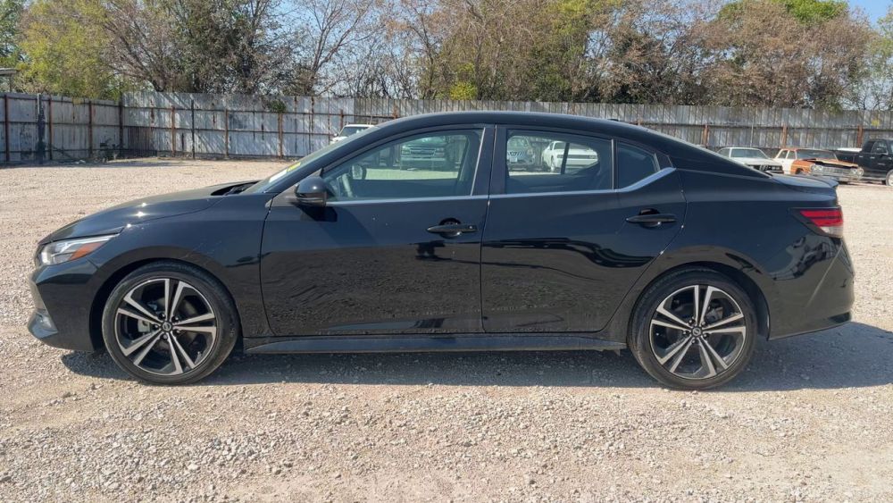 2022 Nissan SENTRA SR - photo 2