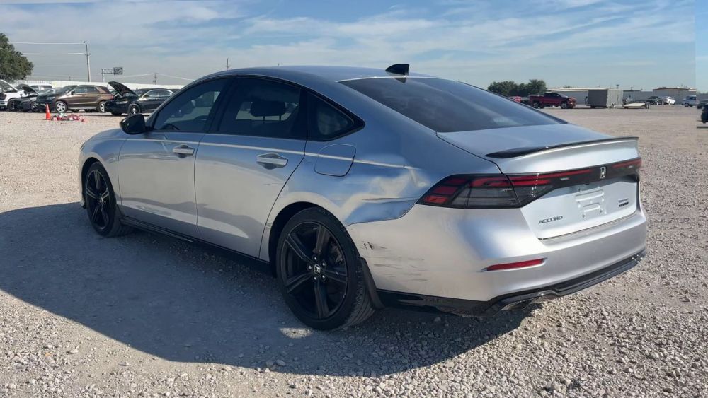 2024 Honda Accord - photo 3