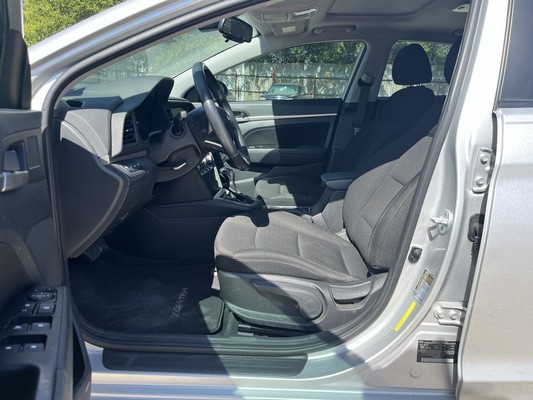 2019 Hyundai Elantra - photo 20