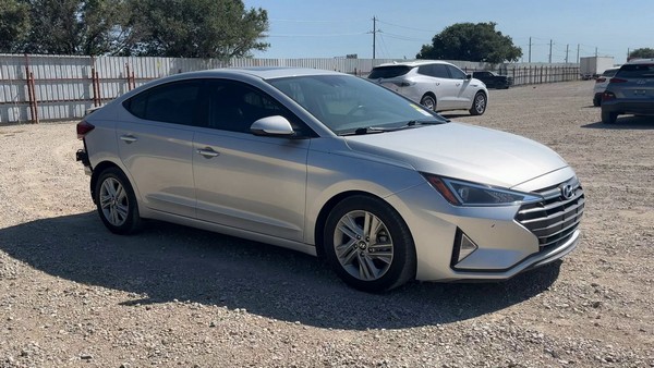 2019 Hyundai Elantra - photo 7