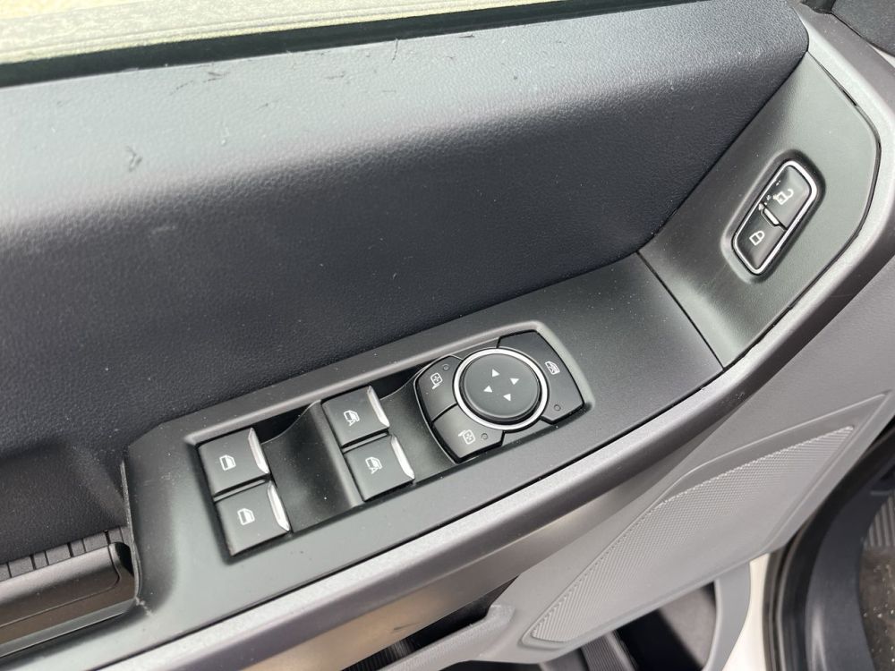 2025 Ford F250 - photo 18