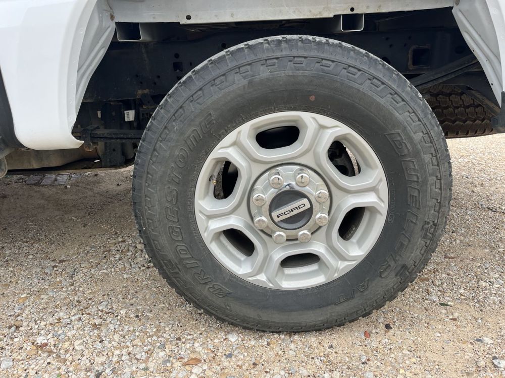 2025 Ford F250 - photo 23