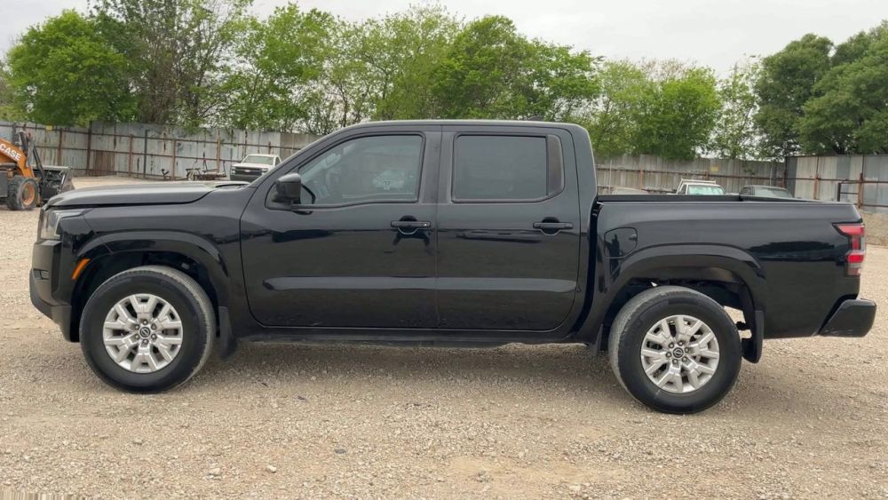 2022 Nissan FRONTIER S - photo 2