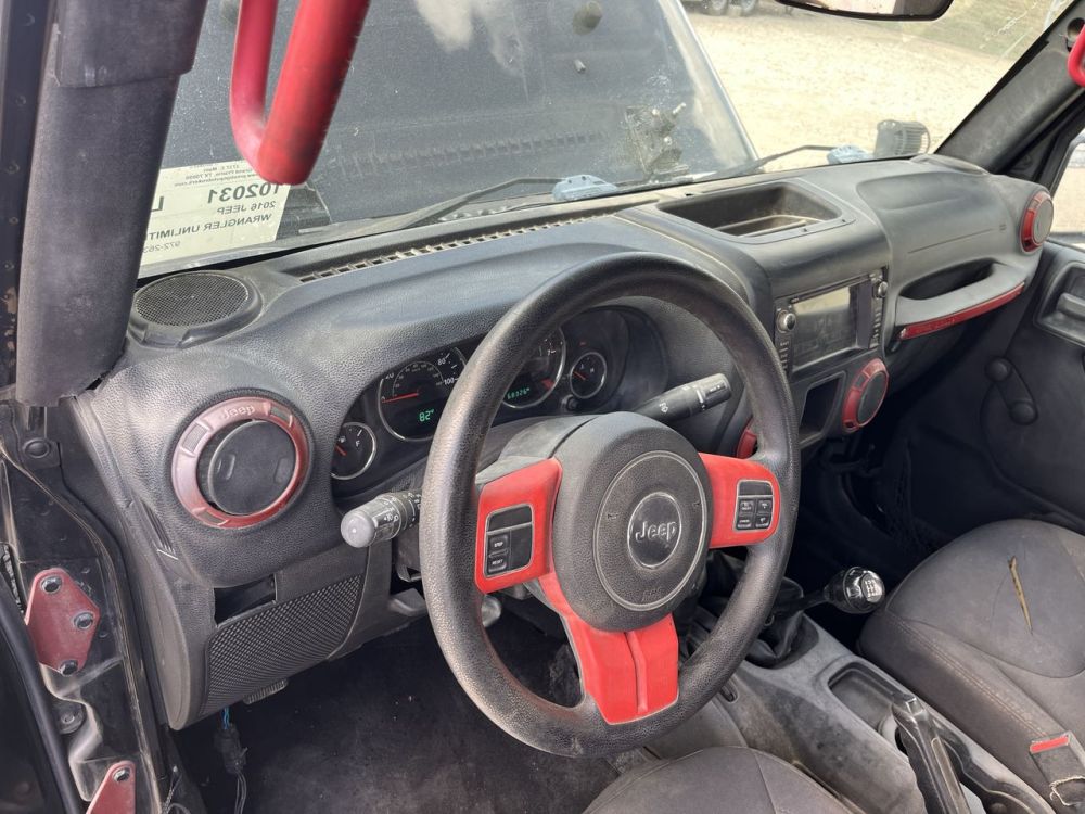 2016 Jeep WRANGLER UNLIMITED SPORT - photo 21