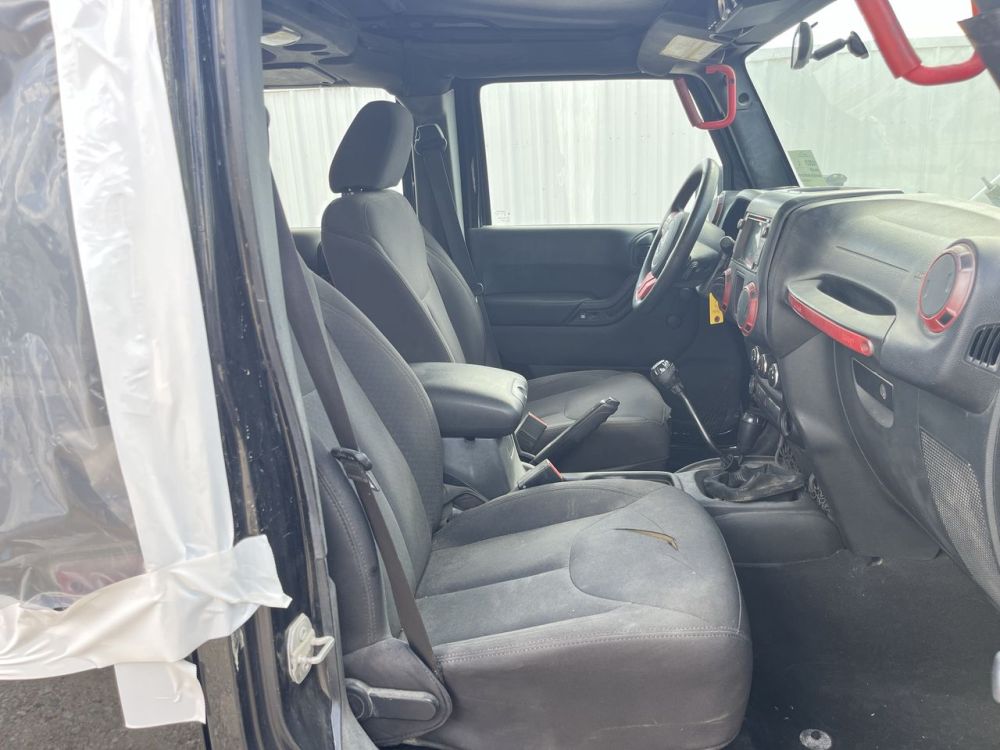 2016 Jeep WRANGLER UNLIMITED SPORT - photo 24
