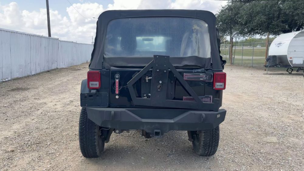 2016 Jeep WRANGLER UNLIMITED SPORT - photo 4