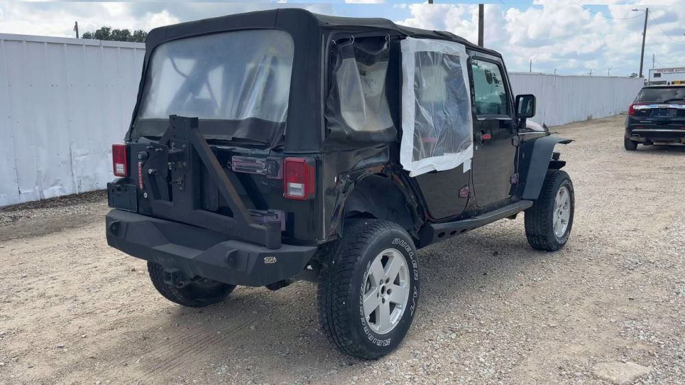 2016 Jeep WRANGLER UNLIMITED SPORT - photo 5