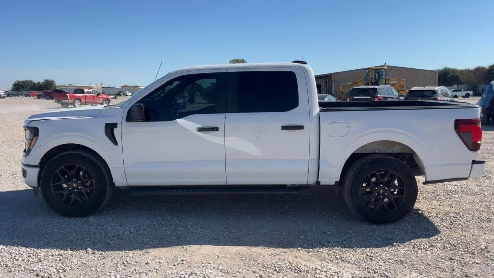2025 Ford F150 CREW STX - photo 2