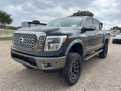 2019 Nissan TITAN PLATINUM RESERVE